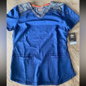 Dickies Medical Scrub Top Dynamix NWT small